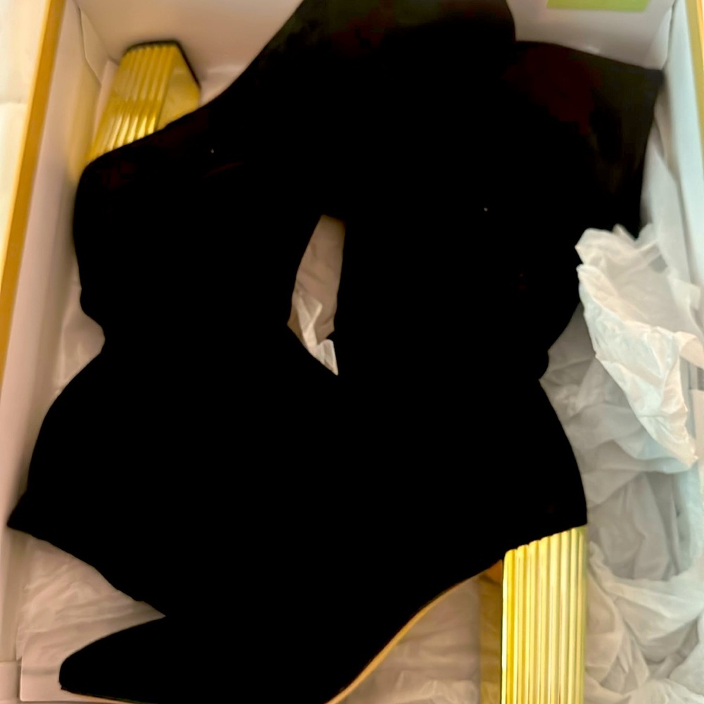 Boots size 8